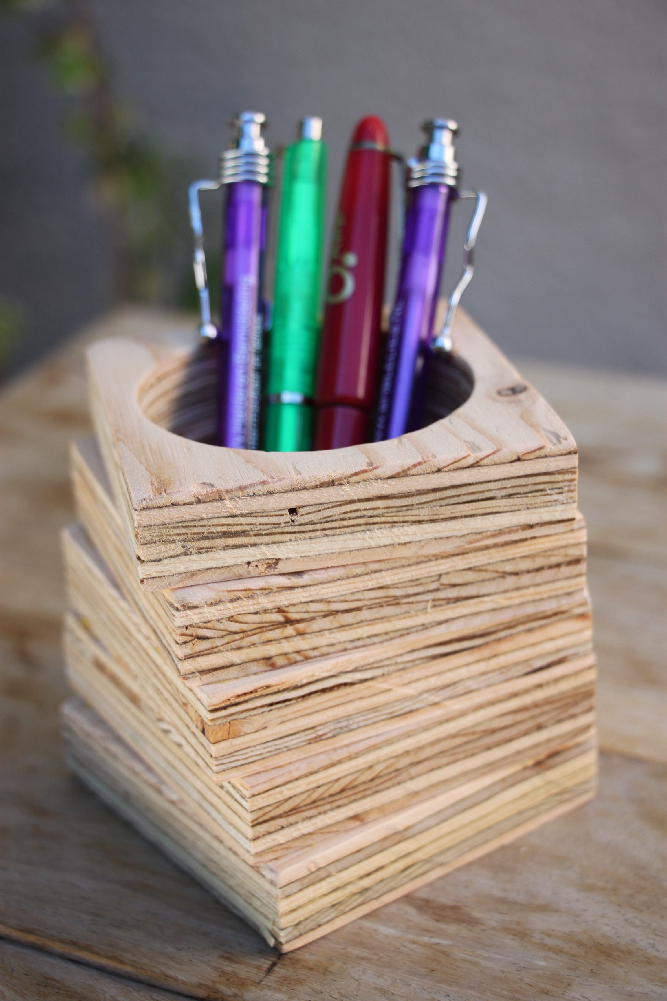 comment faire un pot a crayon en bois